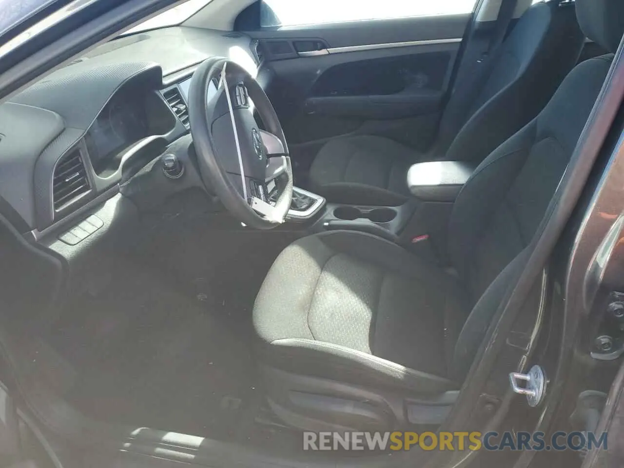 7 Photograph of a damaged car 5NPD84LF9LH576338 HYUNDAI ELANTRA 2020
