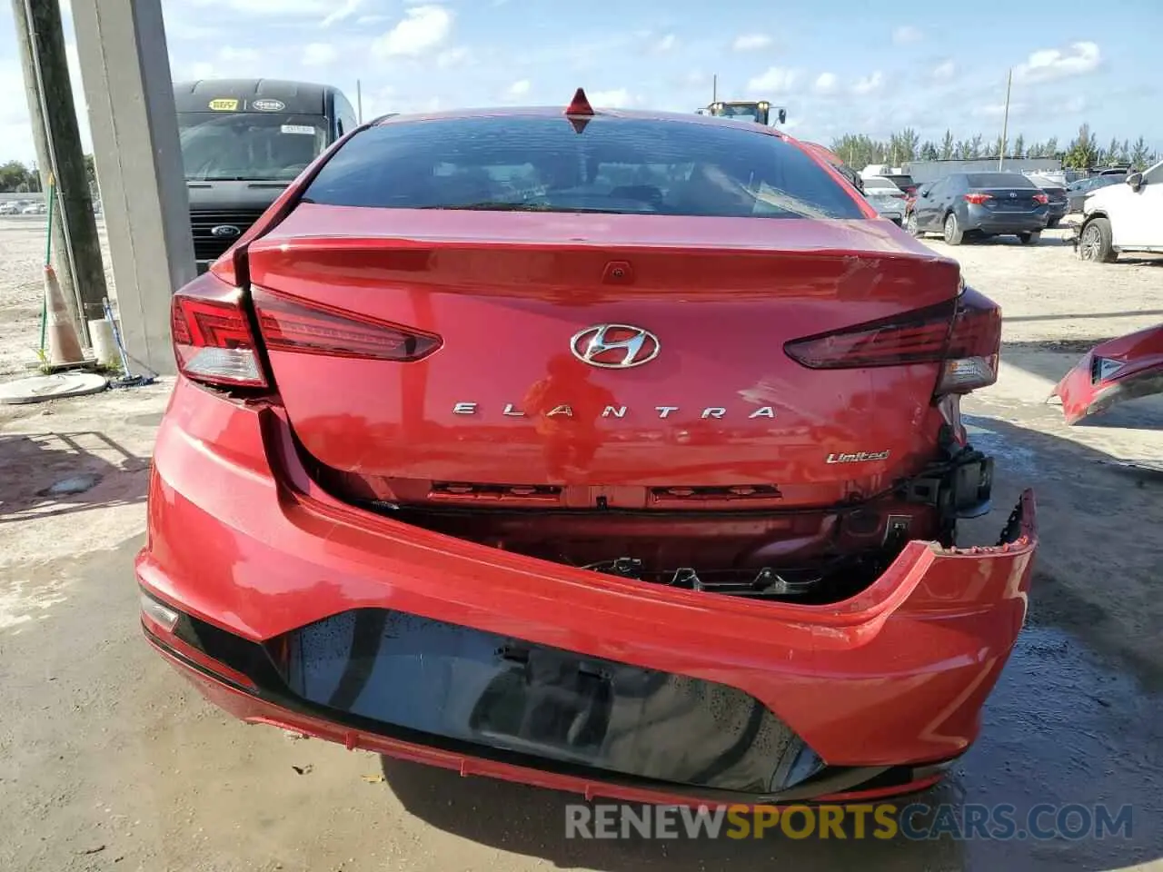 6 Photograph of a damaged car 5NPD84LF9LH576775 HYUNDAI ELANTRA 2020