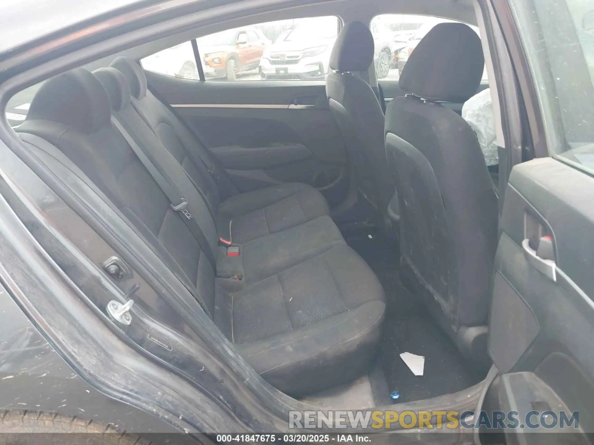 8 Photograph of a damaged car 5NPD84LF9LH583368 HYUNDAI ELANTRA 2020