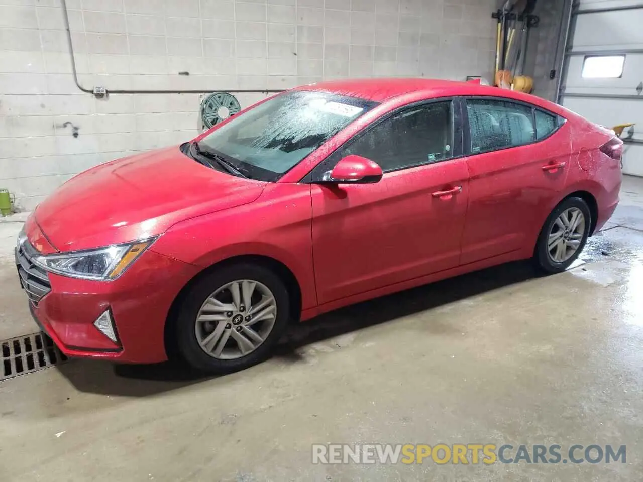 1 Photograph of a damaged car 5NPD84LF9LH584200 HYUNDAI ELANTRA 2020