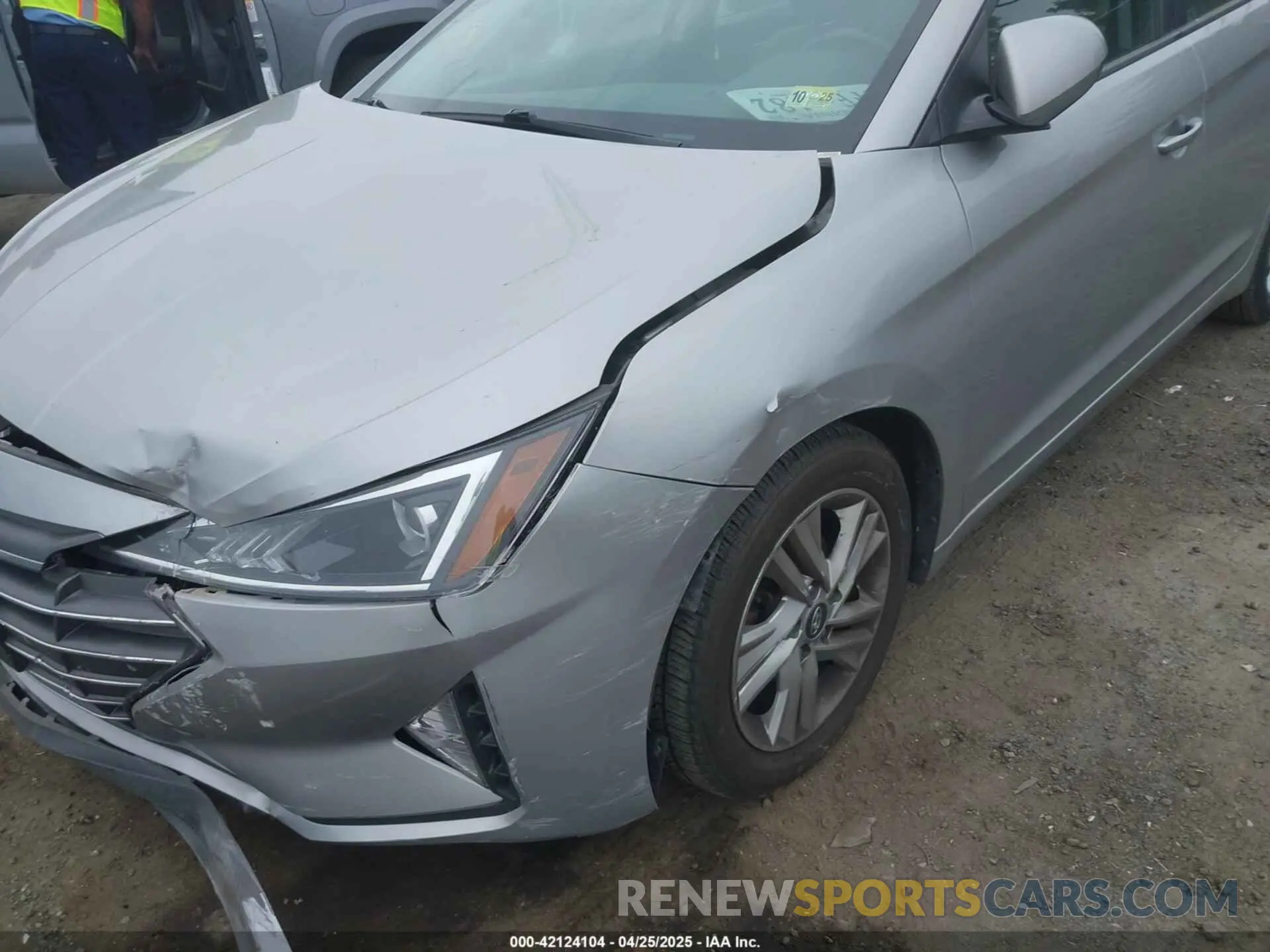6 Photograph of a damaged car 5NPD84LF9LH585041 HYUNDAI ELANTRA 2020