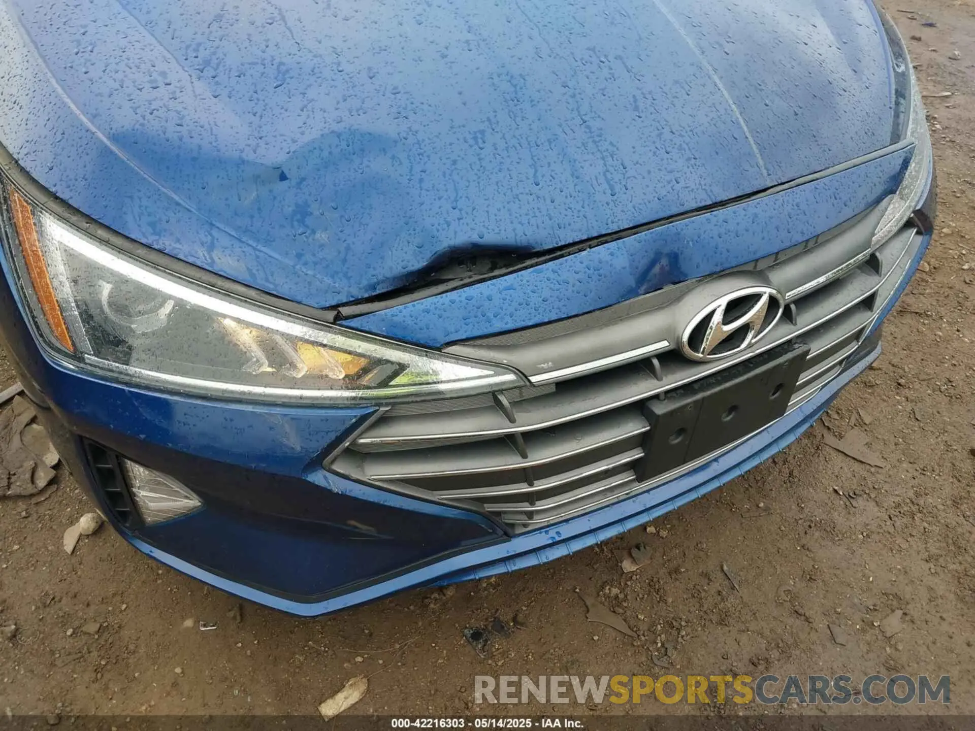 17 Photograph of a damaged car 5NPD84LF9LH593415 HYUNDAI ELANTRA 2020