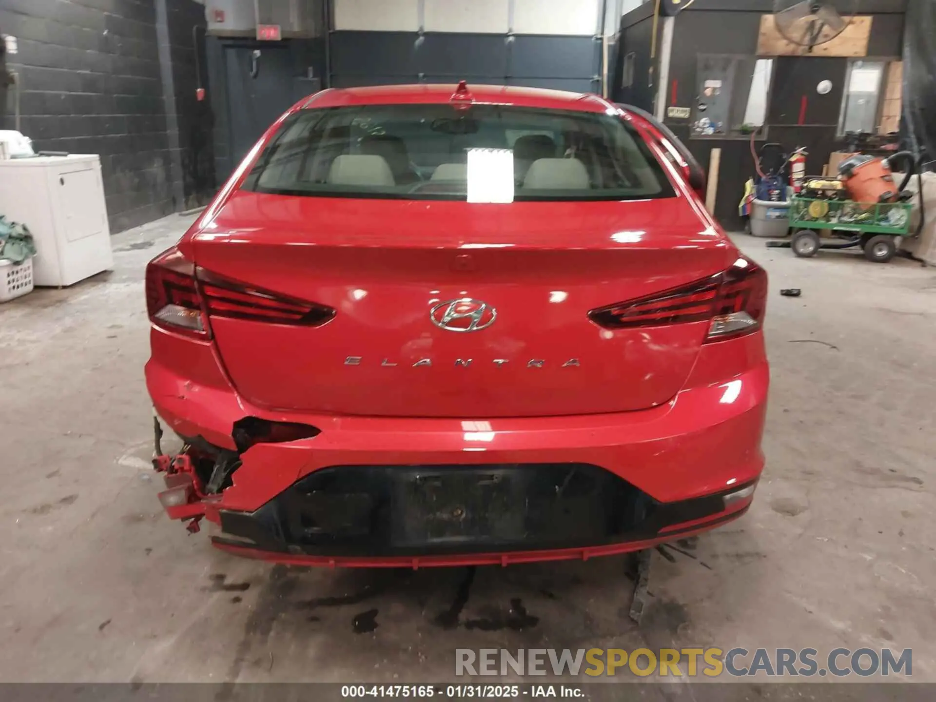 16 Photograph of a damaged car 5NPD84LF9LH612478 HYUNDAI ELANTRA 2020