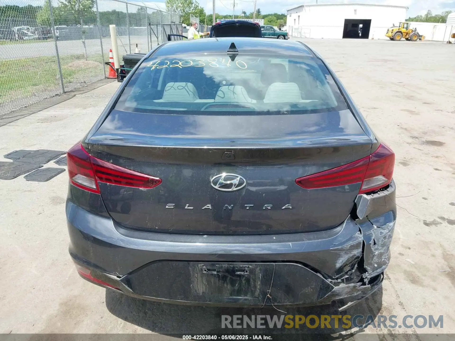 16 Photograph of a damaged car 5NPD84LF9LH614568 HYUNDAI ELANTRA 2020