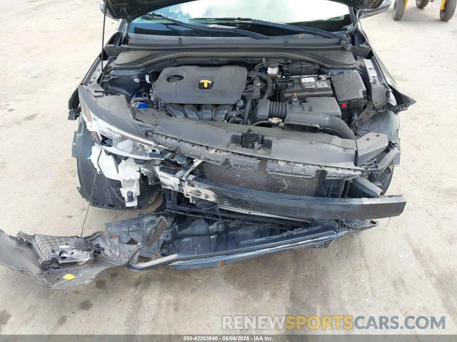 6 Photograph of a damaged car 5NPD84LF9LH614568 HYUNDAI ELANTRA 2020