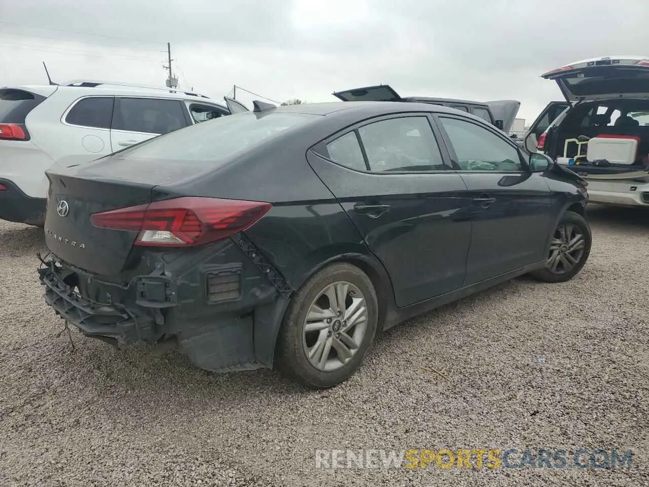 3 Photograph of a damaged car 5NPD84LF9LH621553 HYUNDAI ELANTRA 2020