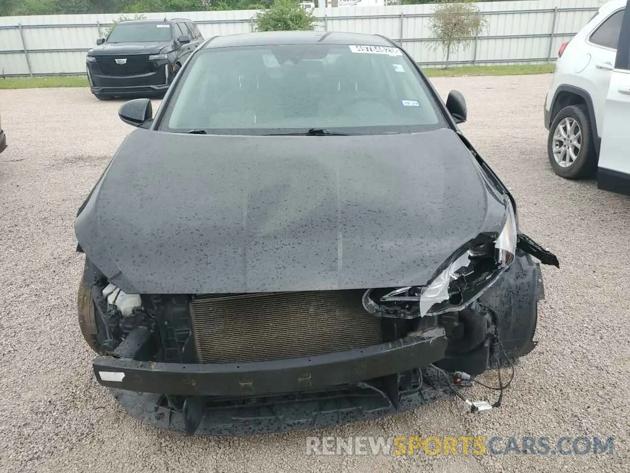 5 Photograph of a damaged car 5NPD84LF9LH621553 HYUNDAI ELANTRA 2020