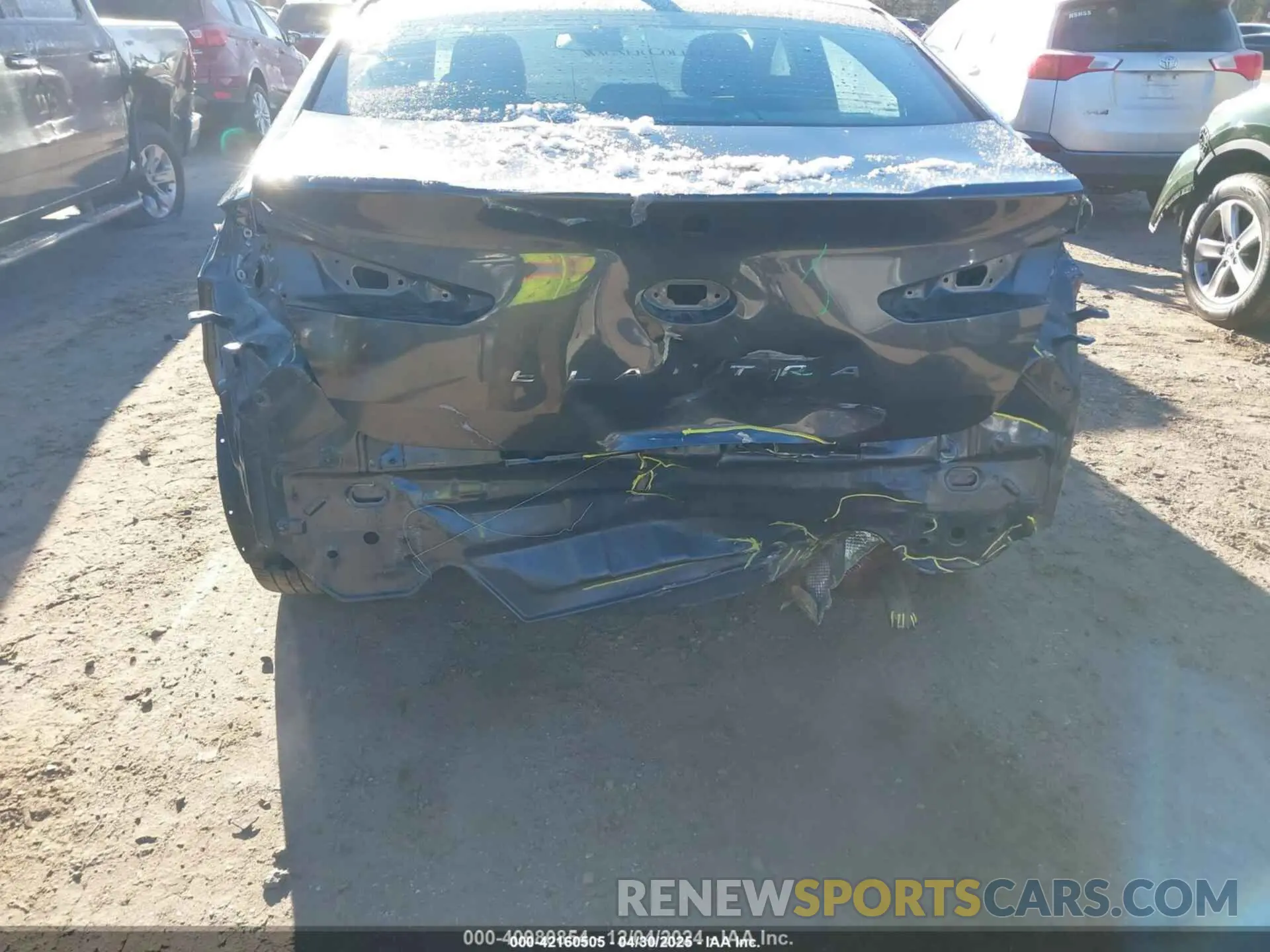 6 Photograph of a damaged car 5NPD84LF9LH622444 HYUNDAI ELANTRA 2020