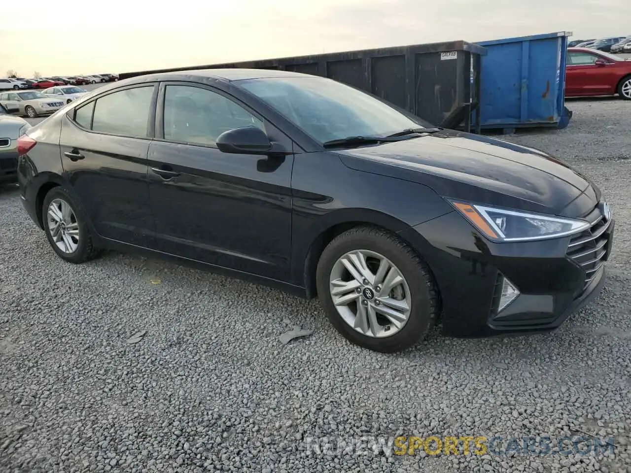 4 Photograph of a damaged car 5NPD84LF9LH629085 HYUNDAI ELANTRA 2020