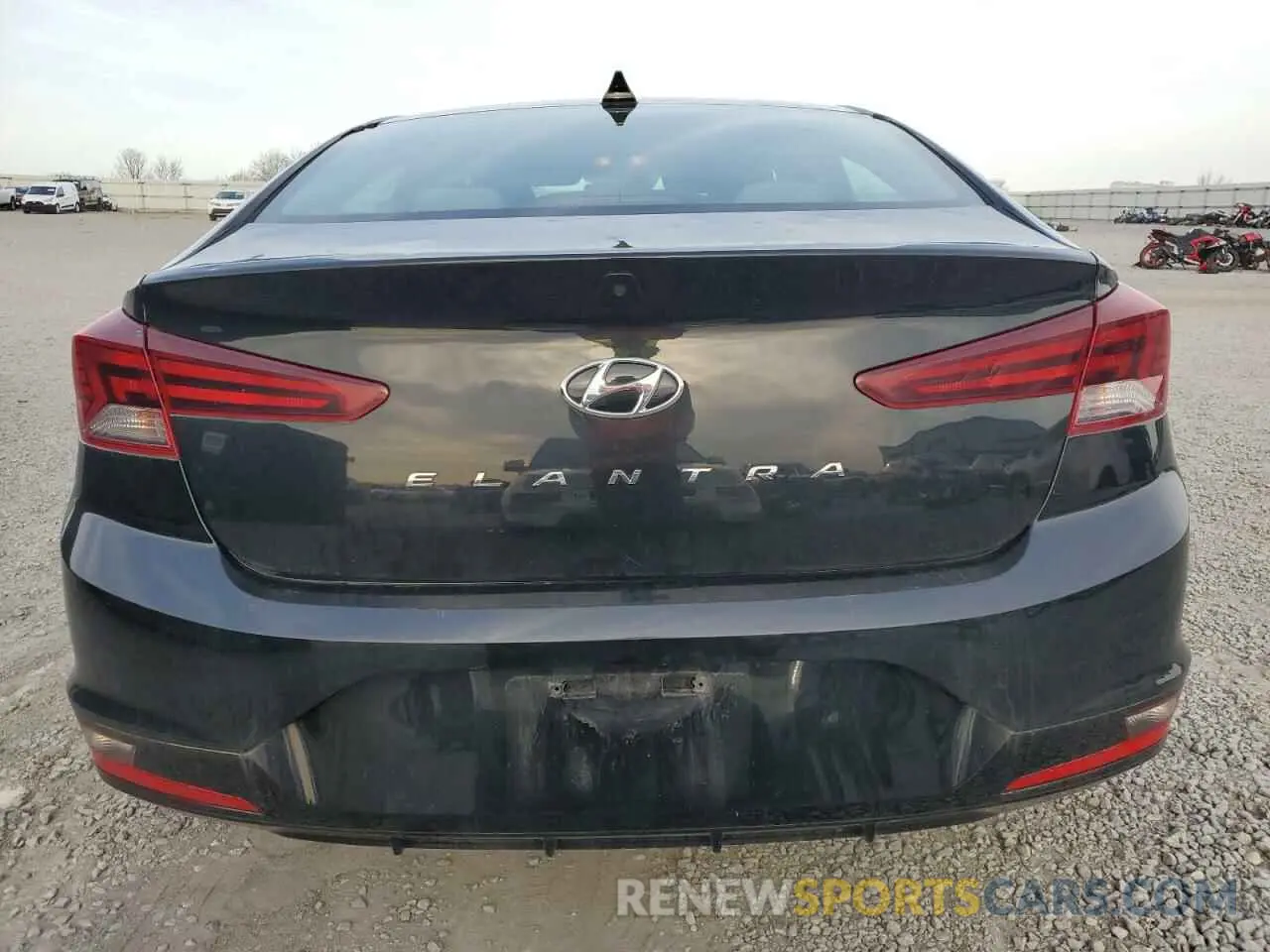 6 Photograph of a damaged car 5NPD84LF9LH629085 HYUNDAI ELANTRA 2020