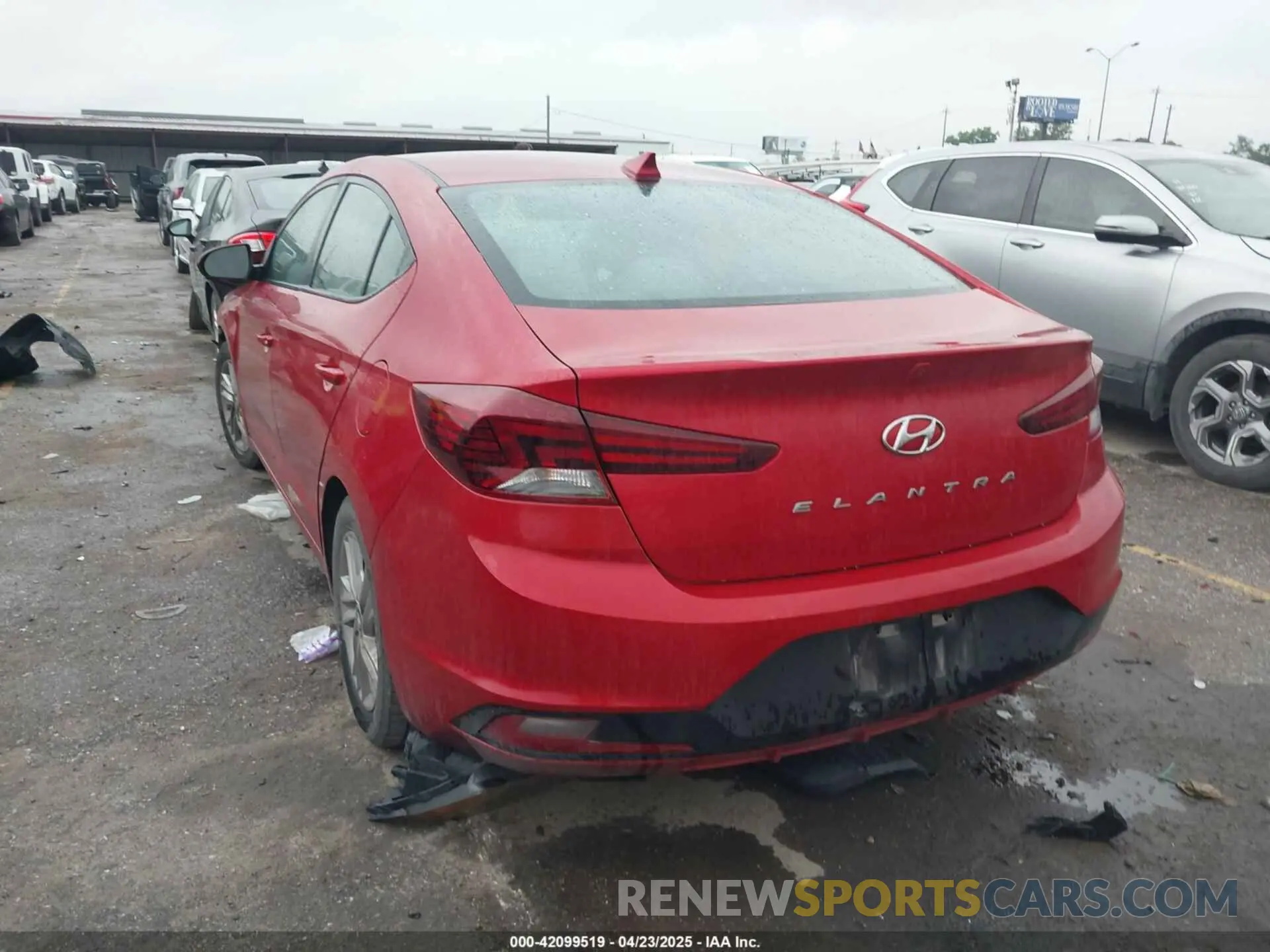 3 Photograph of a damaged car 5NPD84LF9LH632424 HYUNDAI ELANTRA 2020
