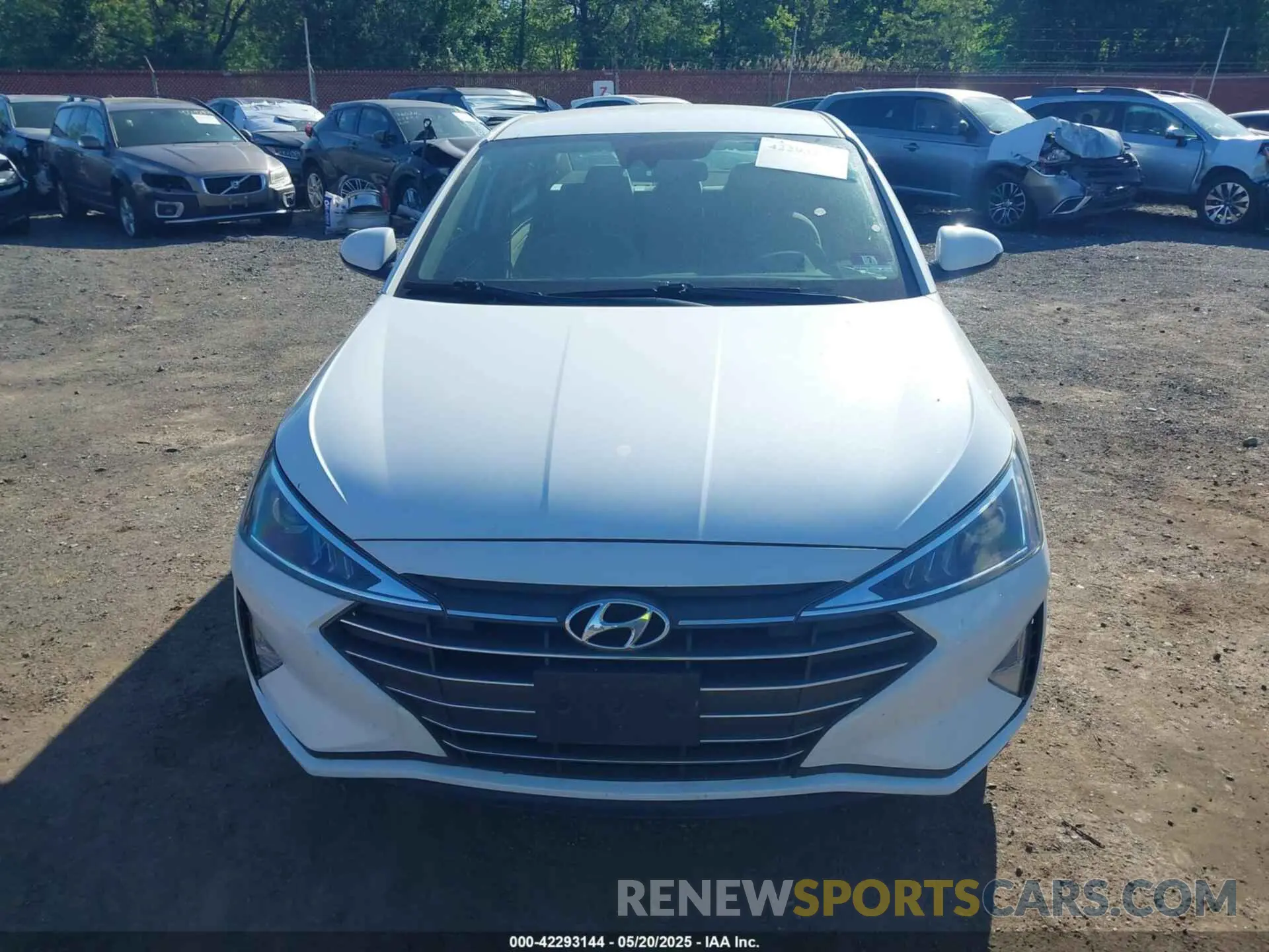 12 Photograph of a damaged car 5NPD84LFXLH503575 HYUNDAI ELANTRA 2020