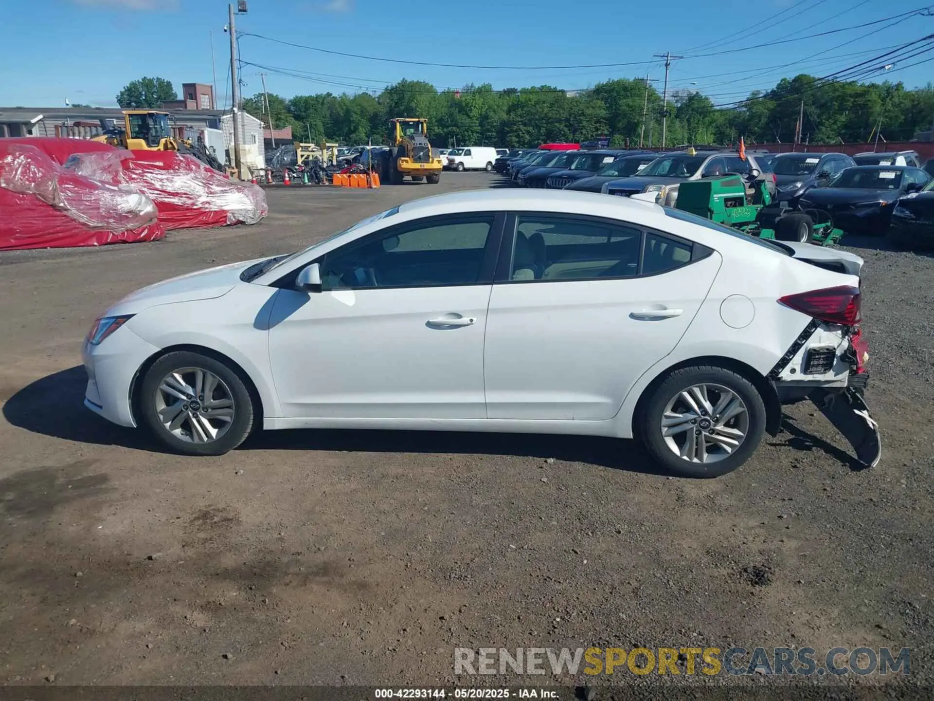 14 Photograph of a damaged car 5NPD84LFXLH503575 HYUNDAI ELANTRA 2020