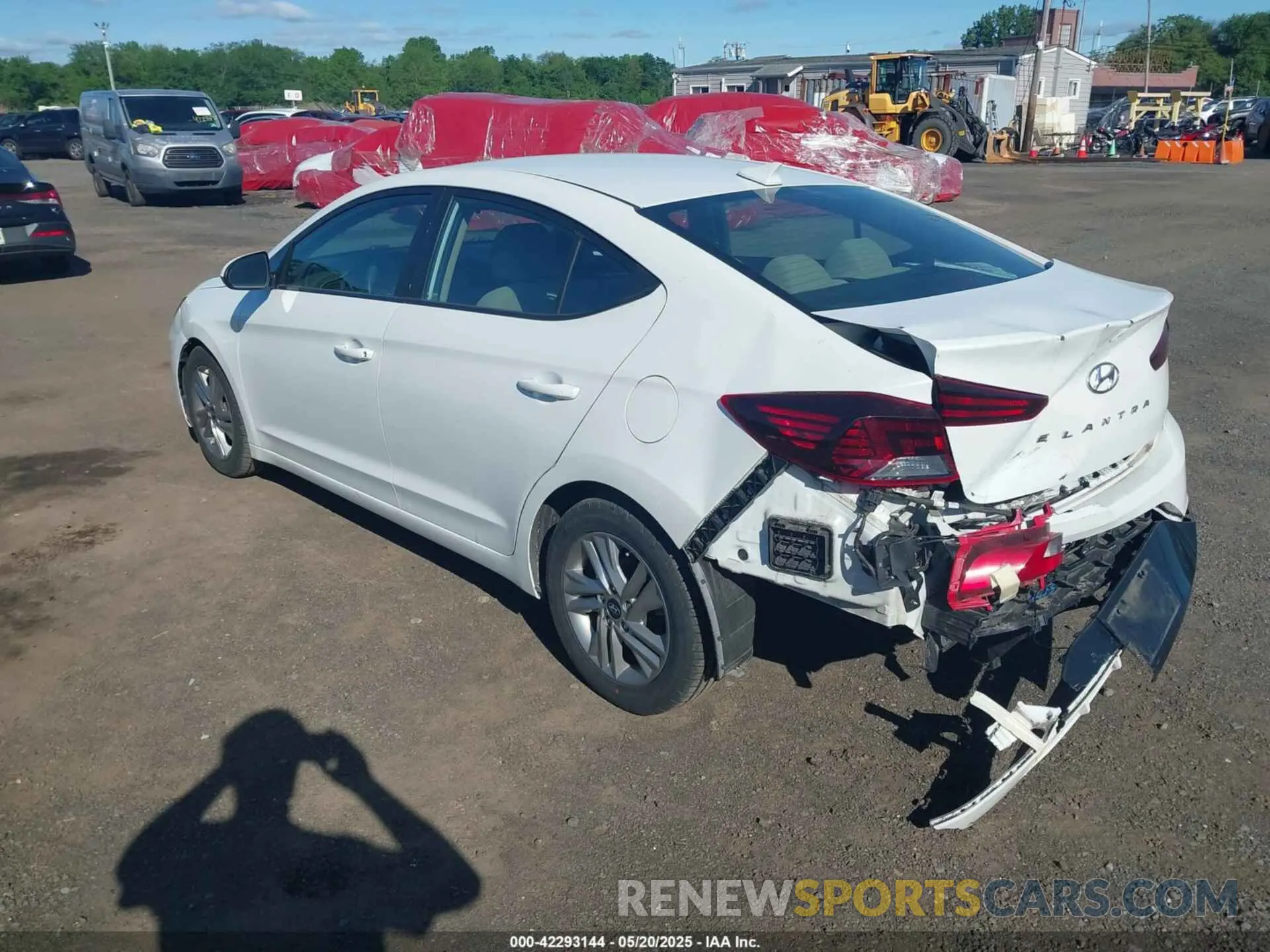 3 Photograph of a damaged car 5NPD84LFXLH503575 HYUNDAI ELANTRA 2020