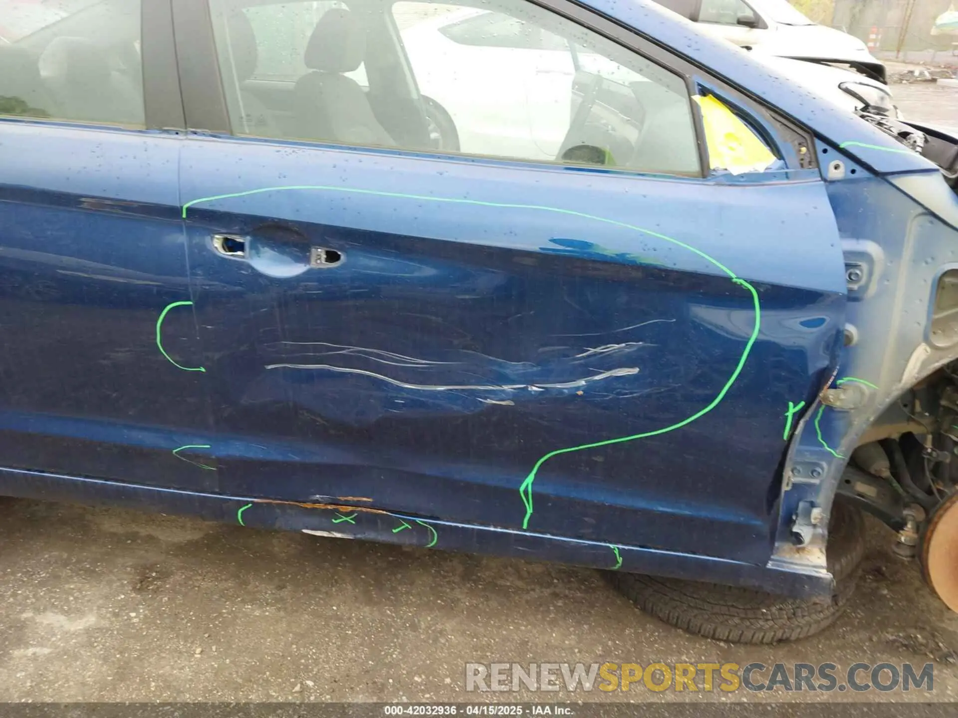 17 Photograph of a damaged car 5NPD84LFXLH509814 HYUNDAI ELANTRA 2020