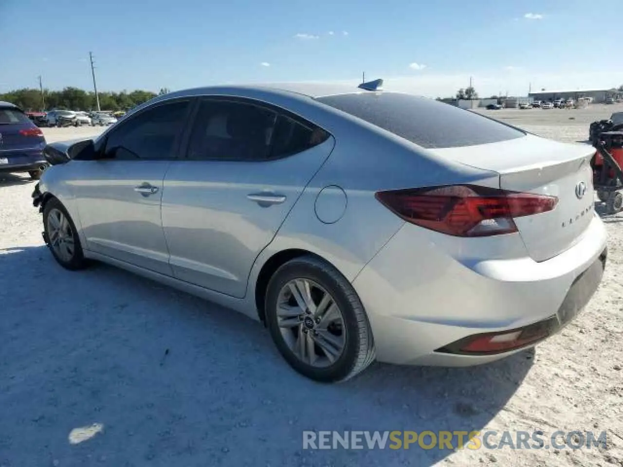 2 Photograph of a damaged car 5NPD84LFXLH510106 HYUNDAI ELANTRA 2020