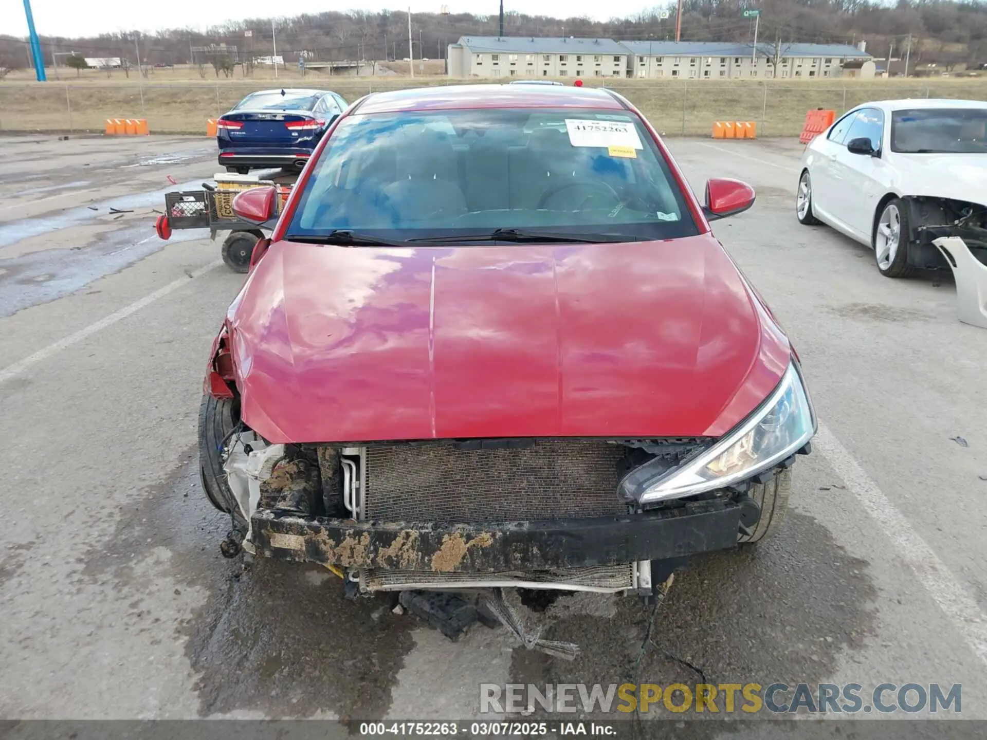 12 Photograph of a damaged car 5NPD84LFXLH534776 HYUNDAI ELANTRA 2020