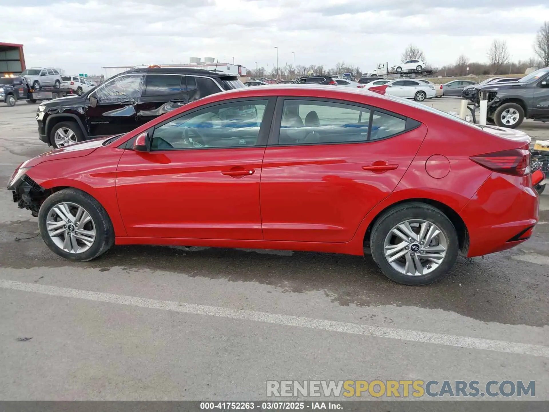 14 Photograph of a damaged car 5NPD84LFXLH534776 HYUNDAI ELANTRA 2020