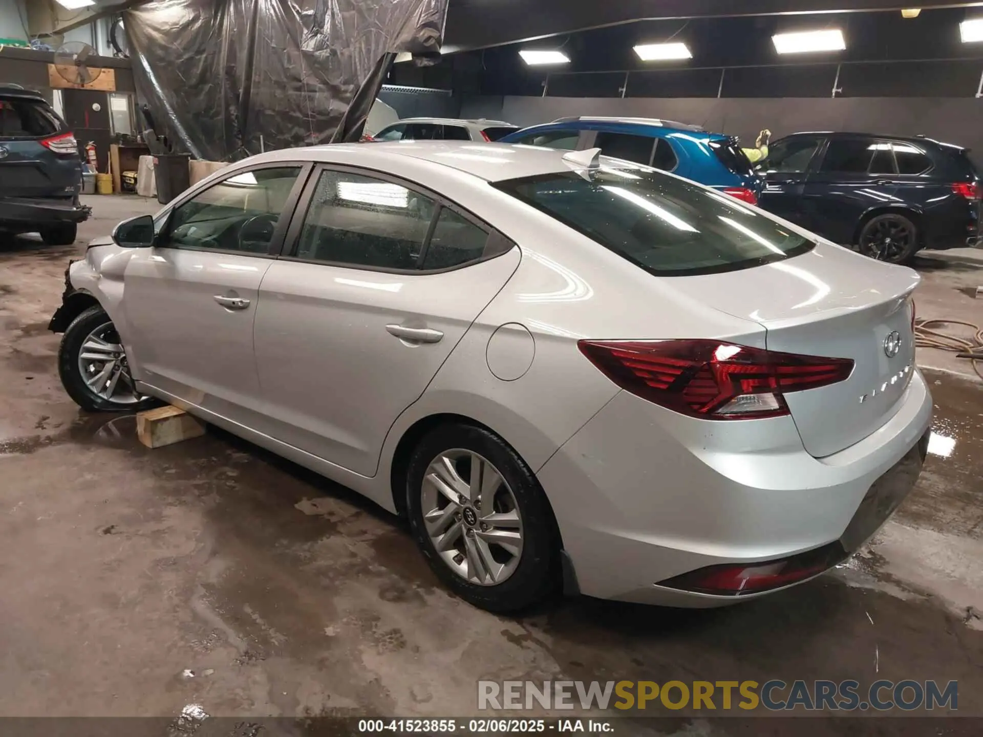 3 Photograph of a damaged car 5NPD84LFXLH537323 HYUNDAI ELANTRA 2020