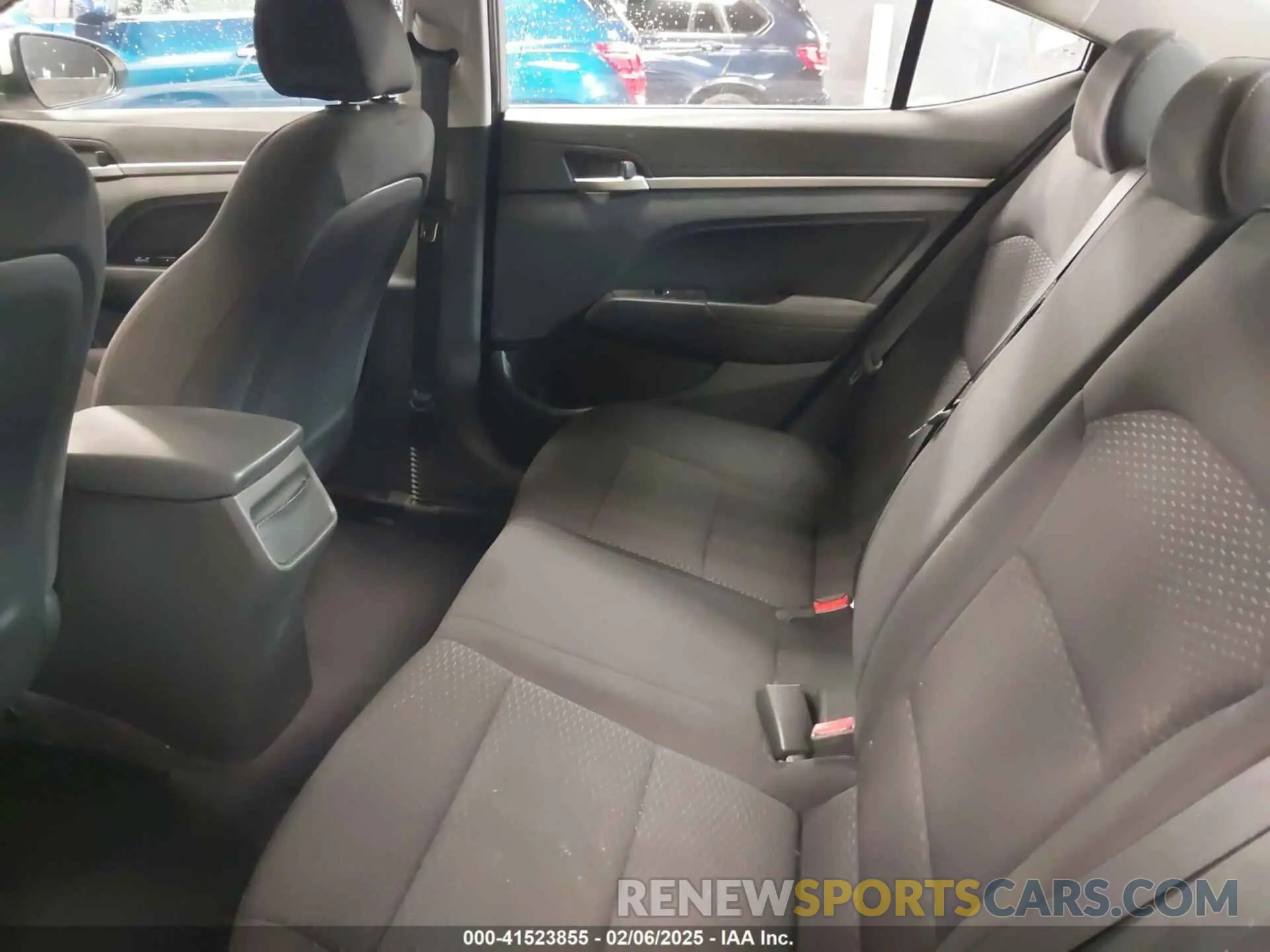 8 Photograph of a damaged car 5NPD84LFXLH537323 HYUNDAI ELANTRA 2020