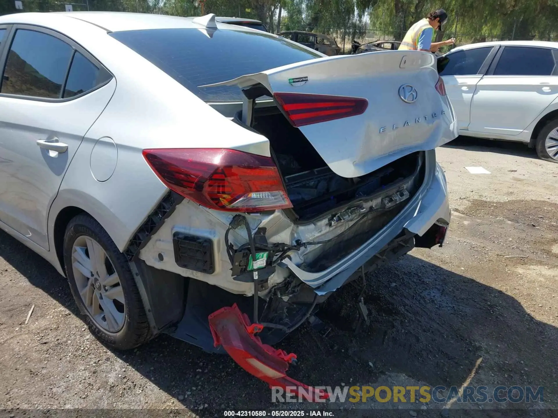 6 Photograph of a damaged car 5NPD84LFXLH538732 HYUNDAI ELANTRA 2020