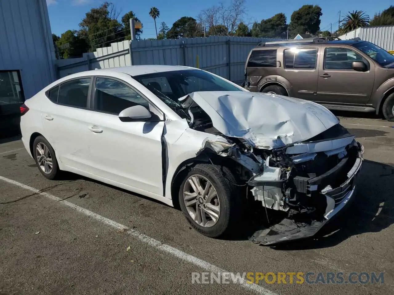 4 Photograph of a damaged car 5NPD84LFXLH546149 HYUNDAI ELANTRA 2020