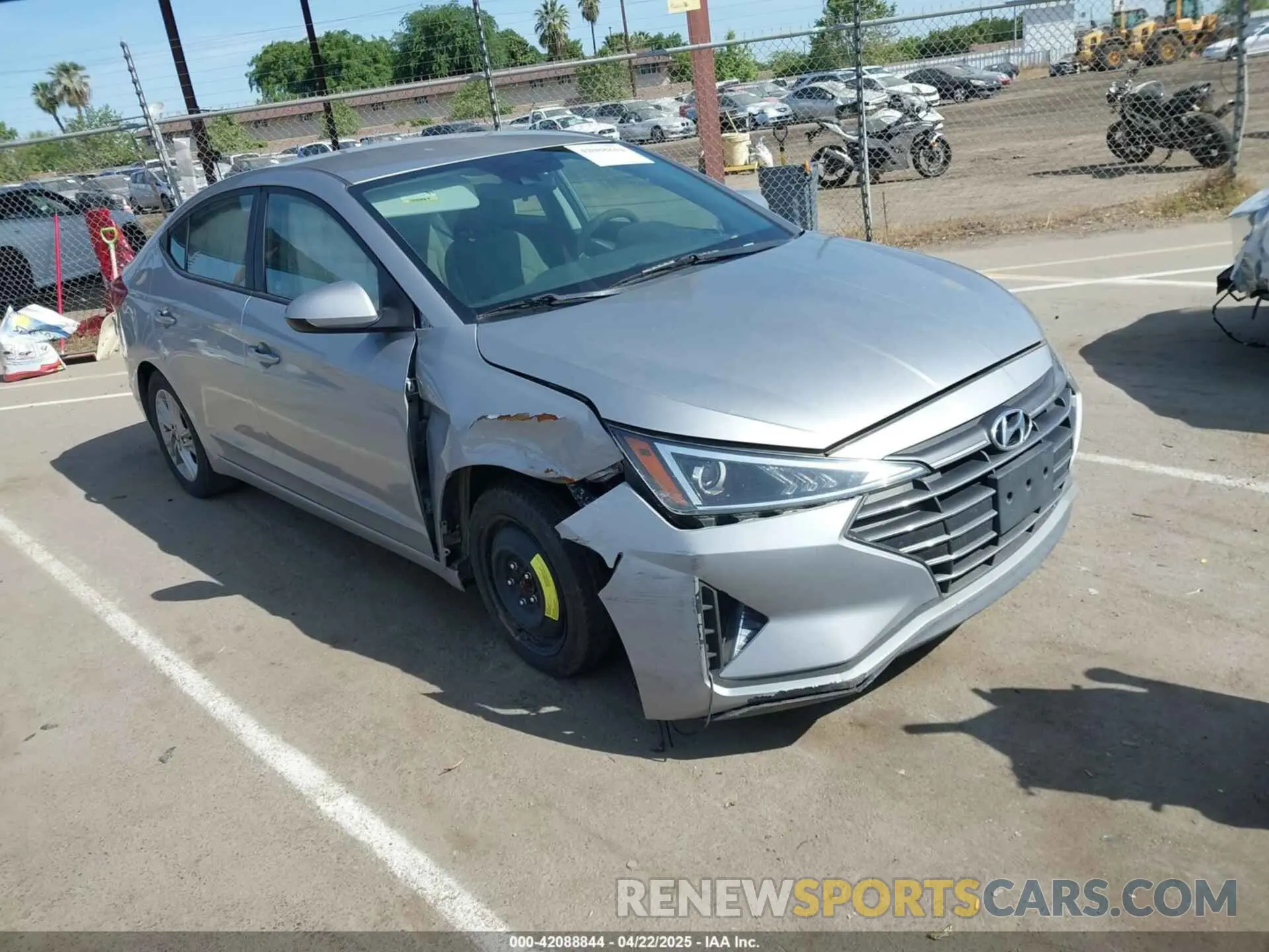 1 Photograph of a damaged car 5NPD84LFXLH551559 HYUNDAI ELANTRA 2020
