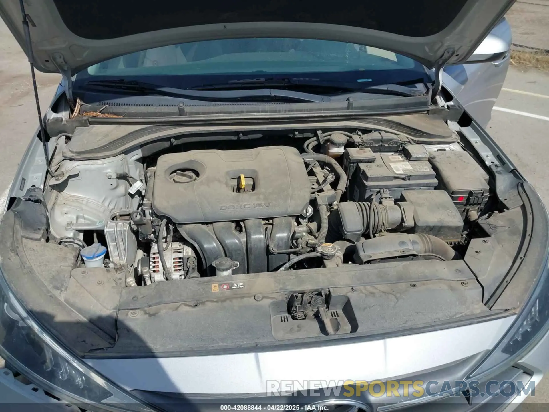 10 Photograph of a damaged car 5NPD84LFXLH551559 HYUNDAI ELANTRA 2020