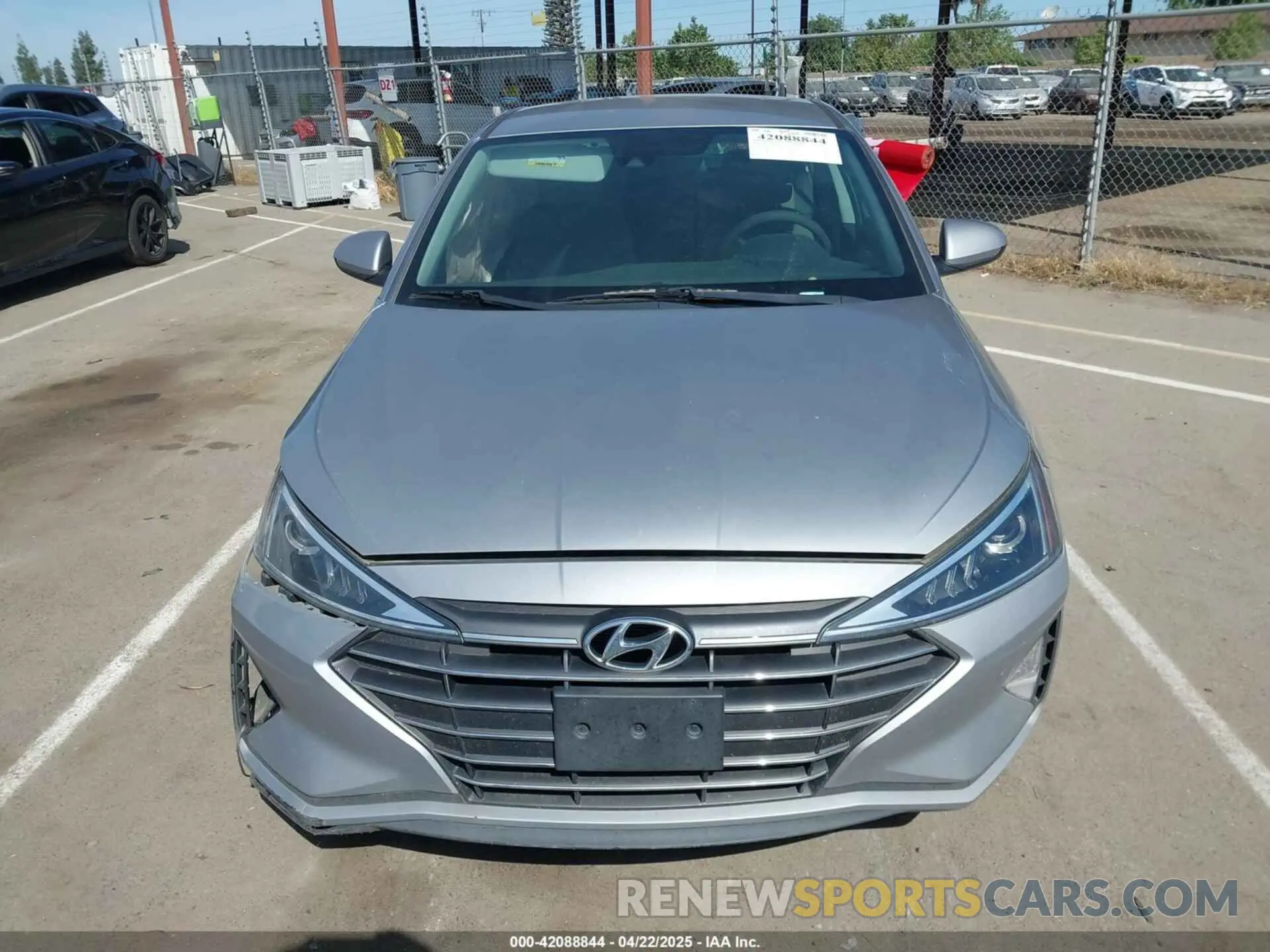 12 Photograph of a damaged car 5NPD84LFXLH551559 HYUNDAI ELANTRA 2020