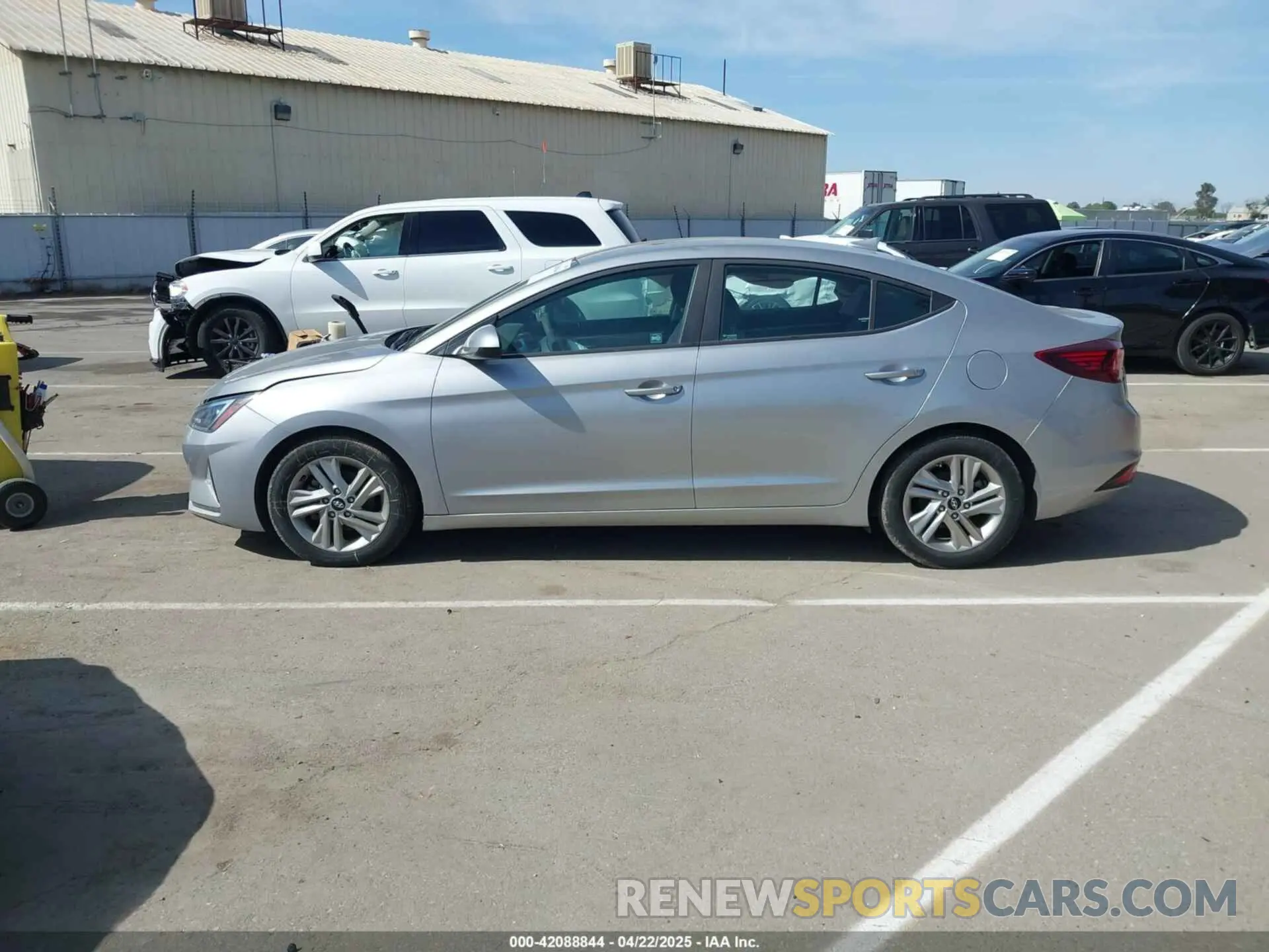 14 Photograph of a damaged car 5NPD84LFXLH551559 HYUNDAI ELANTRA 2020