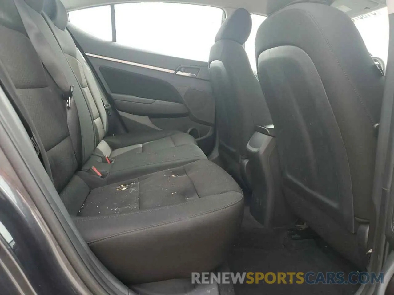 10 Photograph of a damaged car 5NPD84LFXLH555742 HYUNDAI ELANTRA 2020