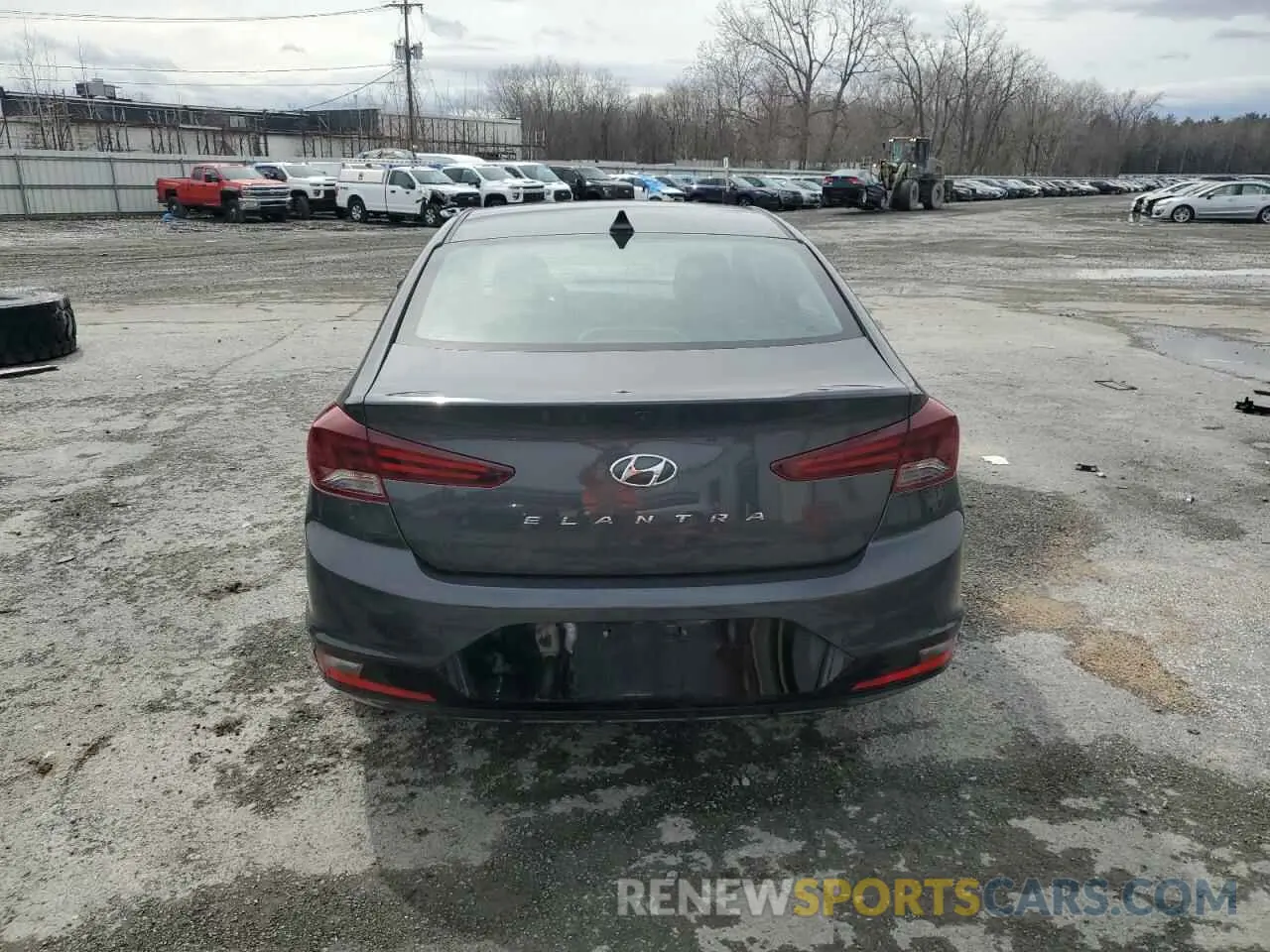 6 Photograph of a damaged car 5NPD84LFXLH555742 HYUNDAI ELANTRA 2020