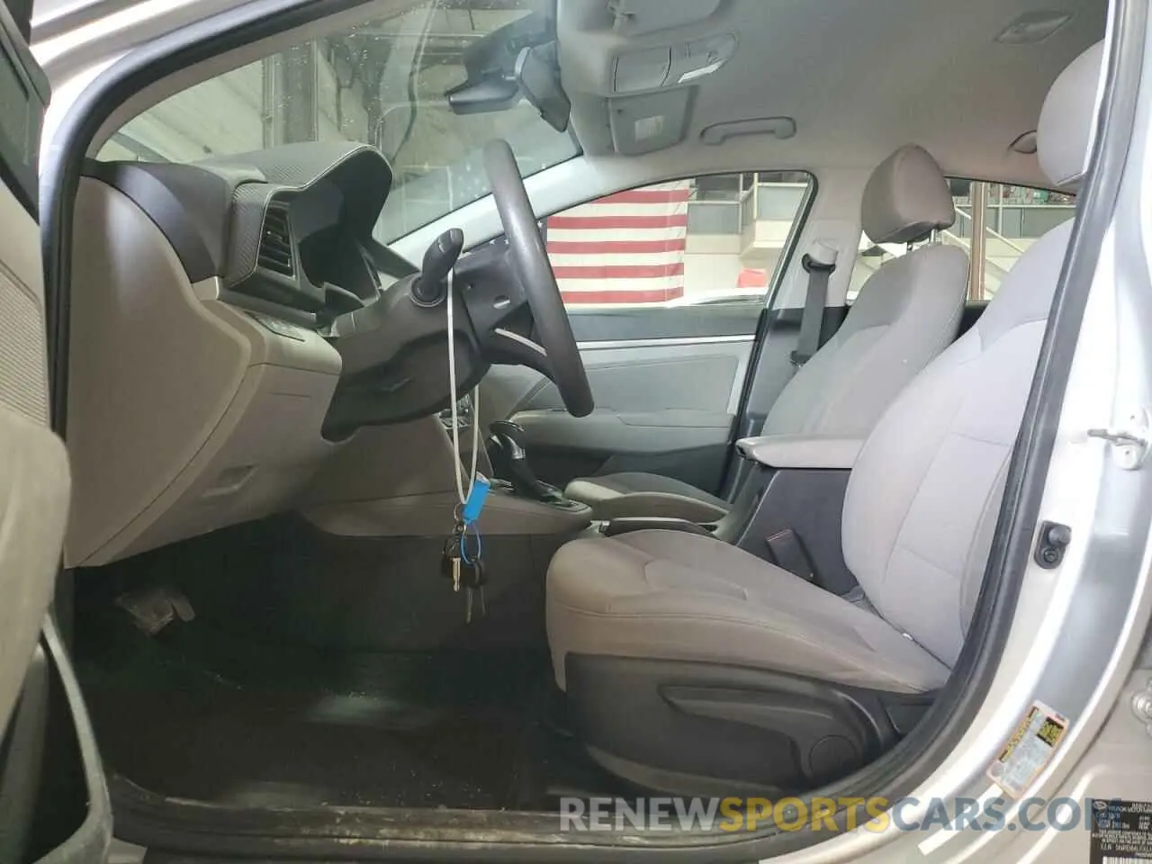 7 Photograph of a damaged car 5NPD84LFXLH562366 HYUNDAI ELANTRA 2020