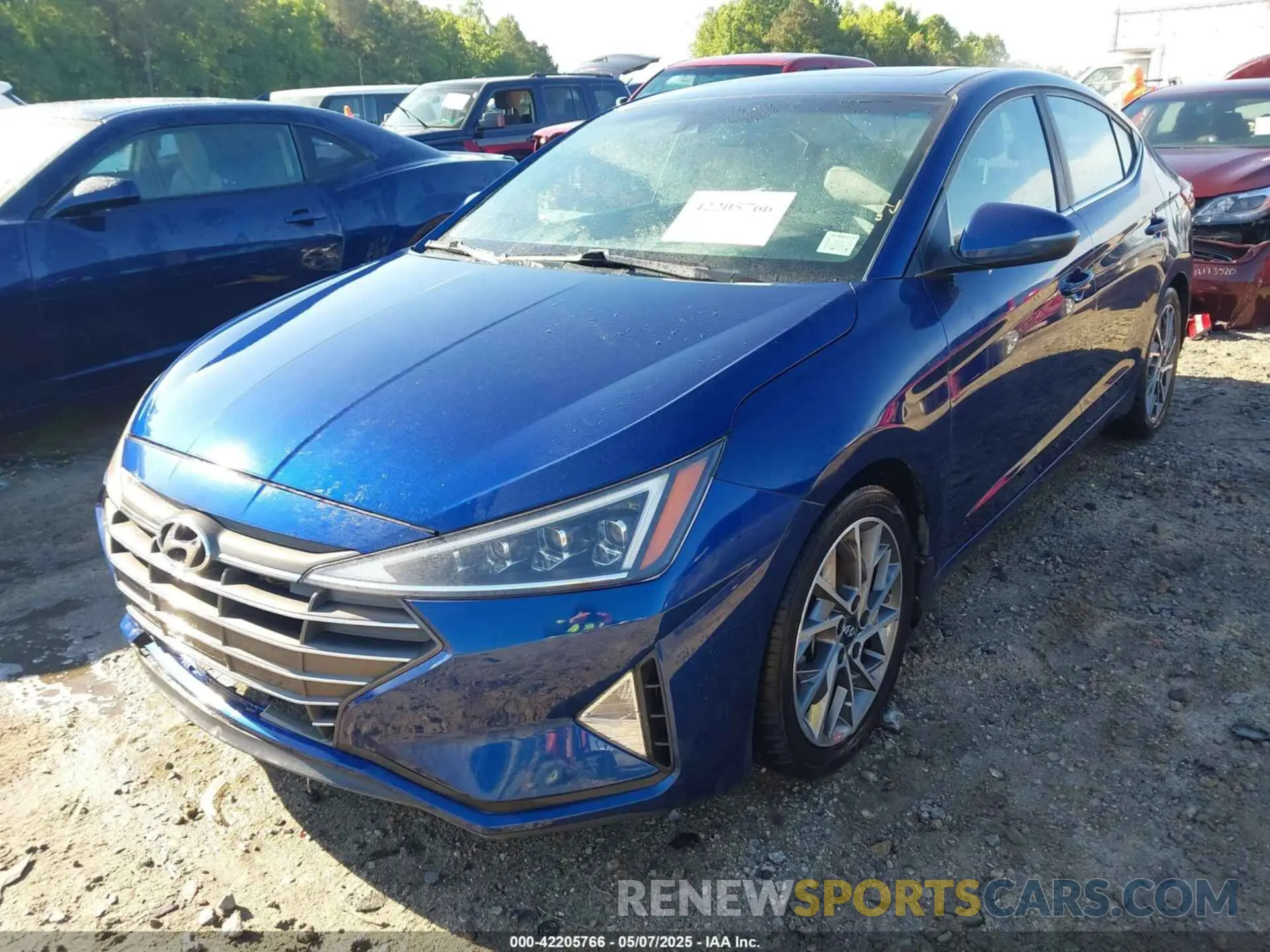 2 Photograph of a damaged car 5NPD84LFXLH566501 HYUNDAI ELANTRA 2020