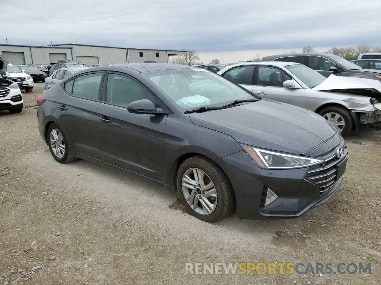 4 Photograph of a damaged car 5NPD84LFXLH568524 HYUNDAI ELANTRA 2020