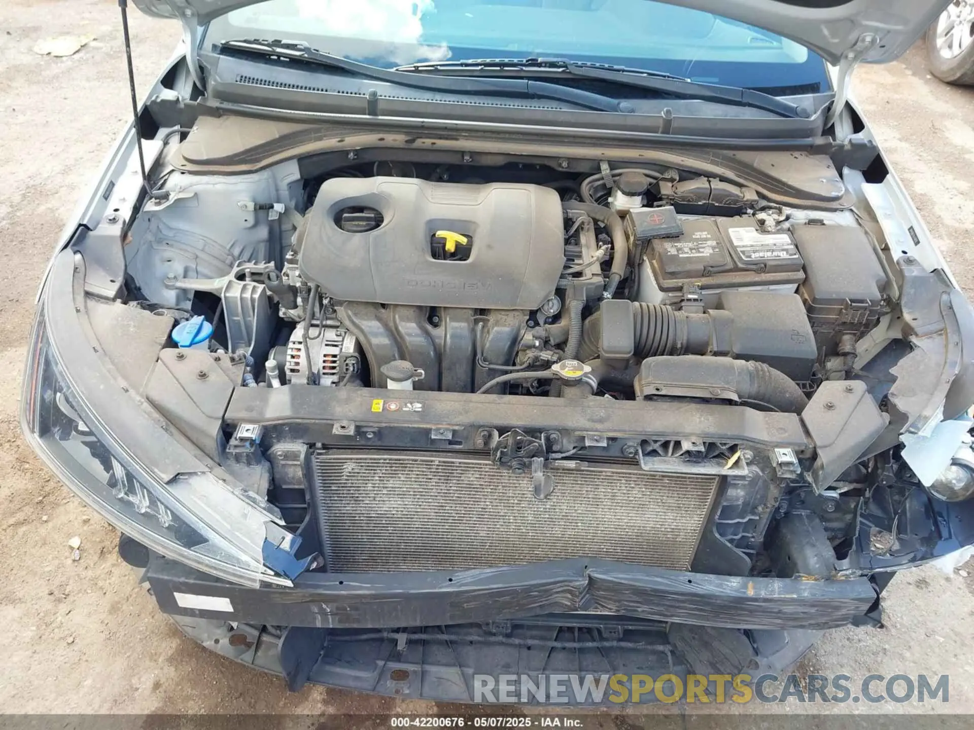 10 Photograph of a damaged car 5NPD84LFXLH568720 HYUNDAI ELANTRA 2020