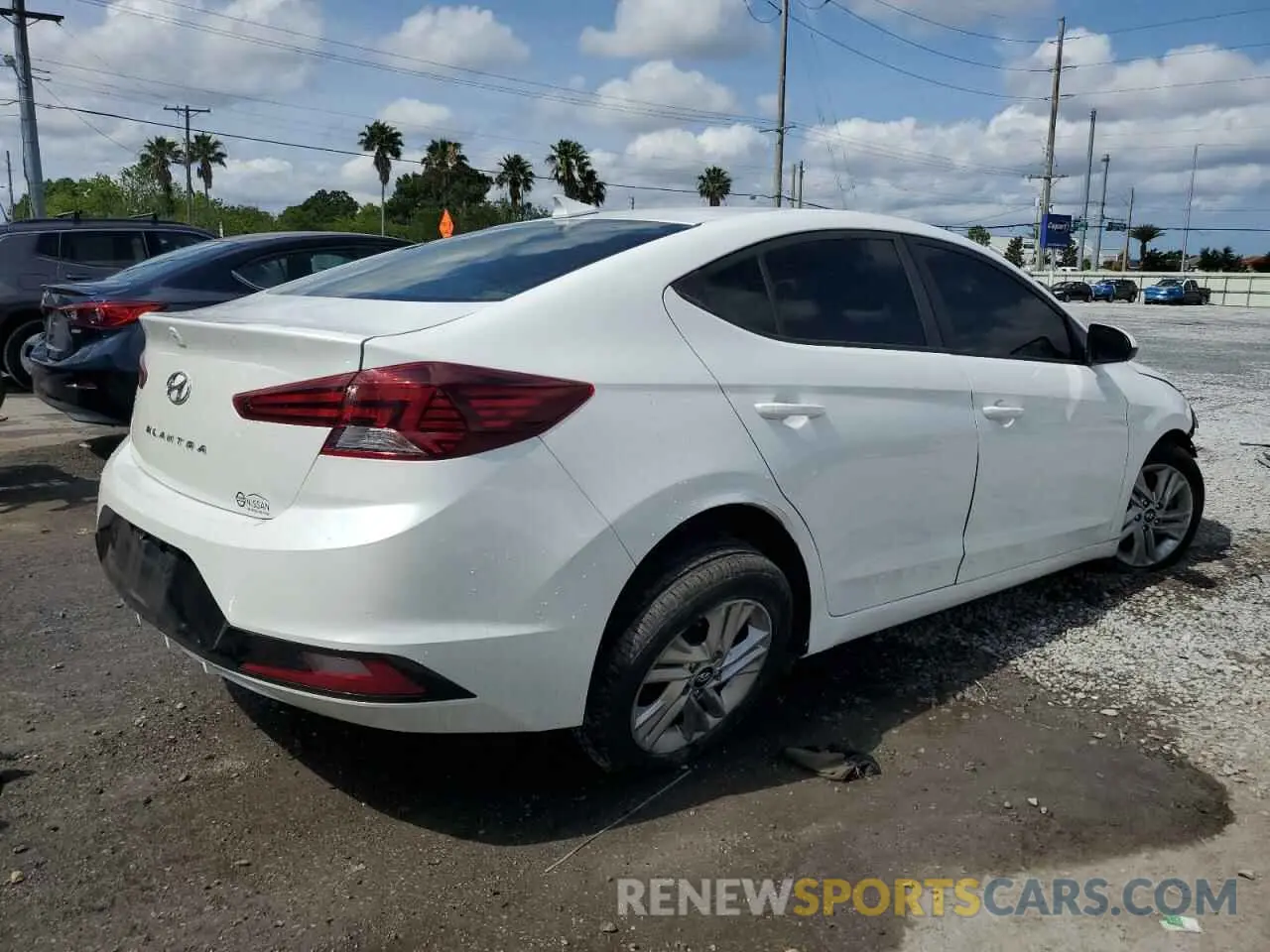 3 Photograph of a damaged car 5NPD84LFXLH569057 HYUNDAI ELANTRA 2020
