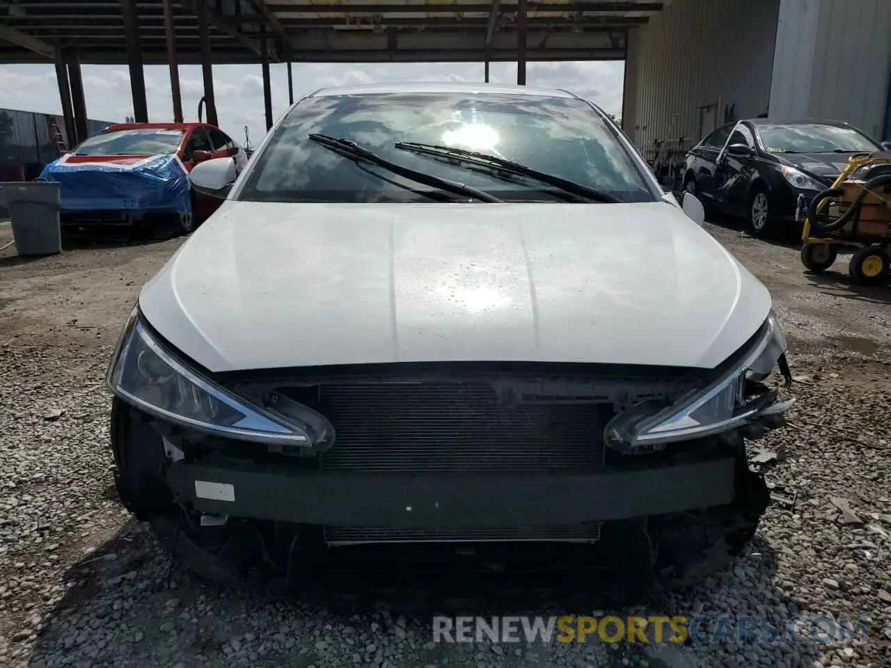 5 Photograph of a damaged car 5NPD84LFXLH569057 HYUNDAI ELANTRA 2020