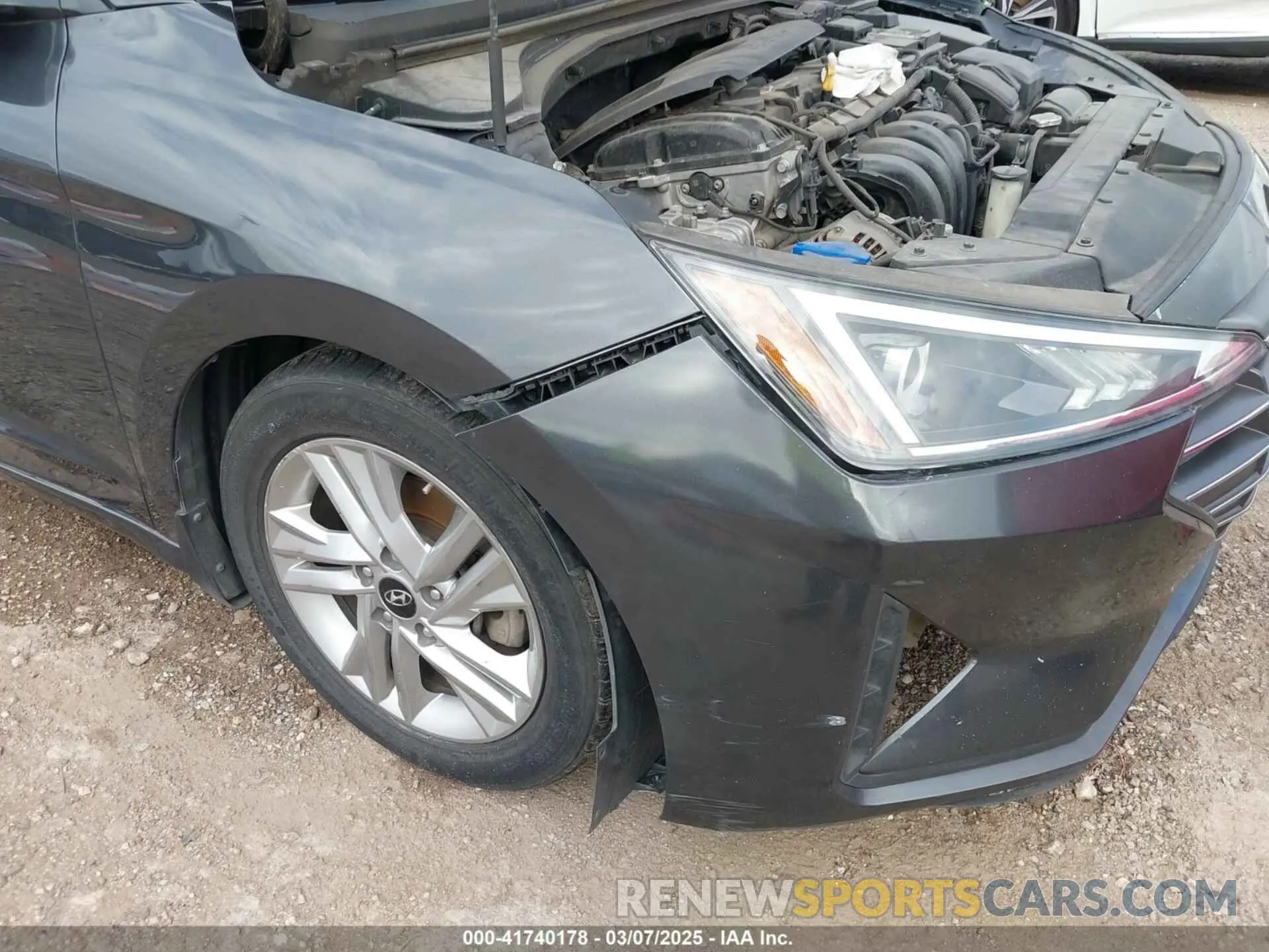 6 Photograph of a damaged car 5NPD84LFXLH570337 HYUNDAI ELANTRA 2020