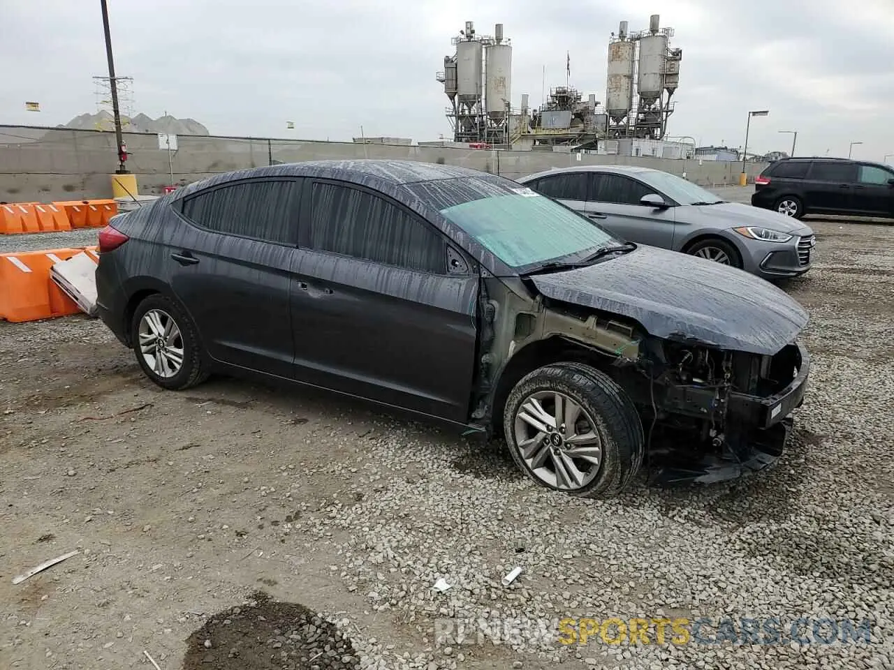 4 Photograph of a damaged car 5NPD84LFXLH571200 HYUNDAI ELANTRA 2020
