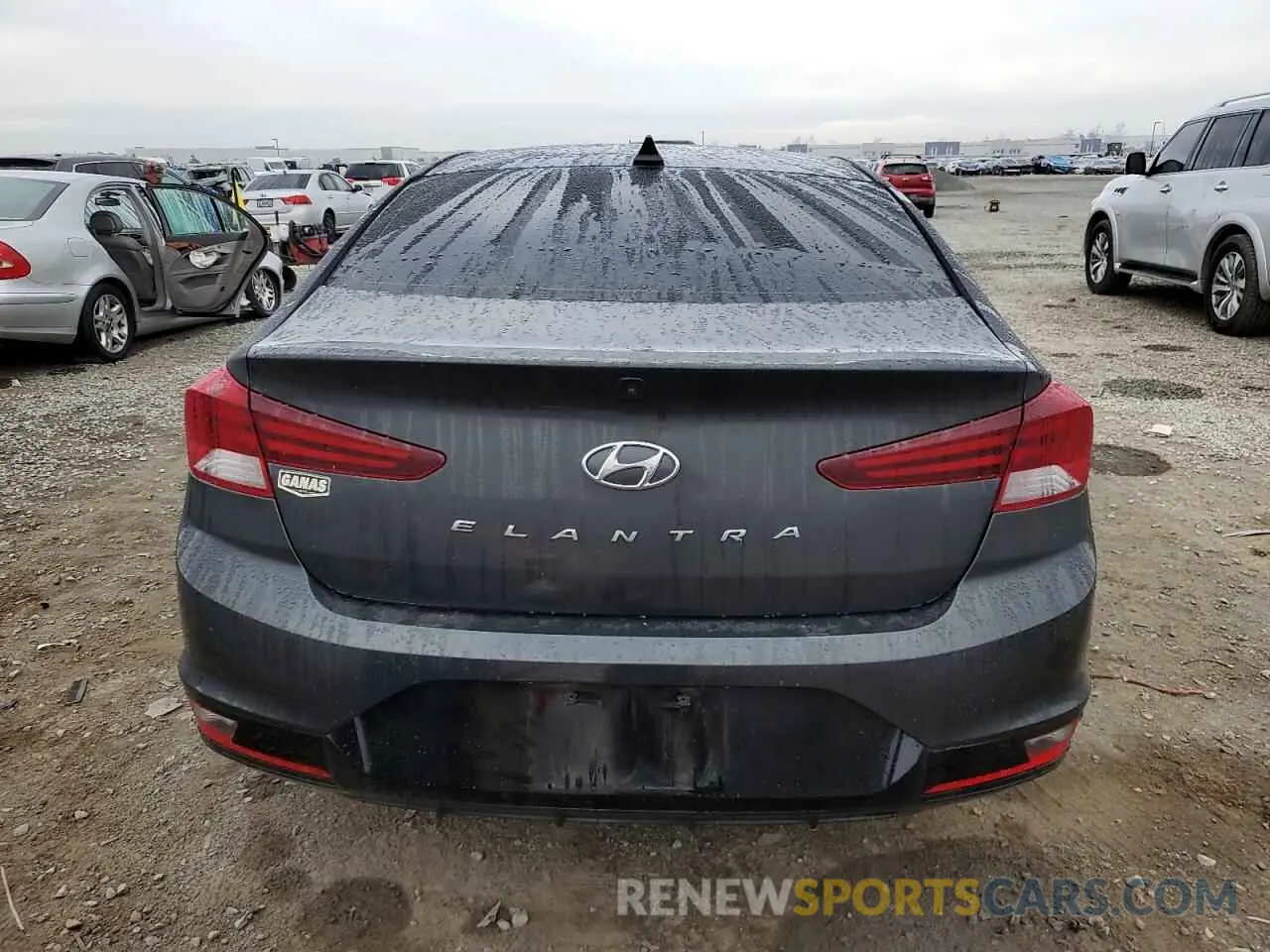 6 Photograph of a damaged car 5NPD84LFXLH571200 HYUNDAI ELANTRA 2020