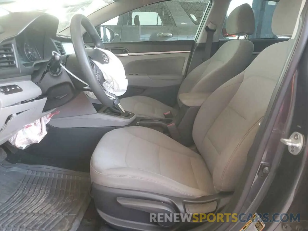 7 Photograph of a damaged car 5NPD84LFXLH572606 HYUNDAI ELANTRA 2020