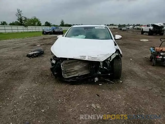 10 Photograph of a damaged car 5NPD84LFXLH573450 HYUNDAI ELANTRA 2020