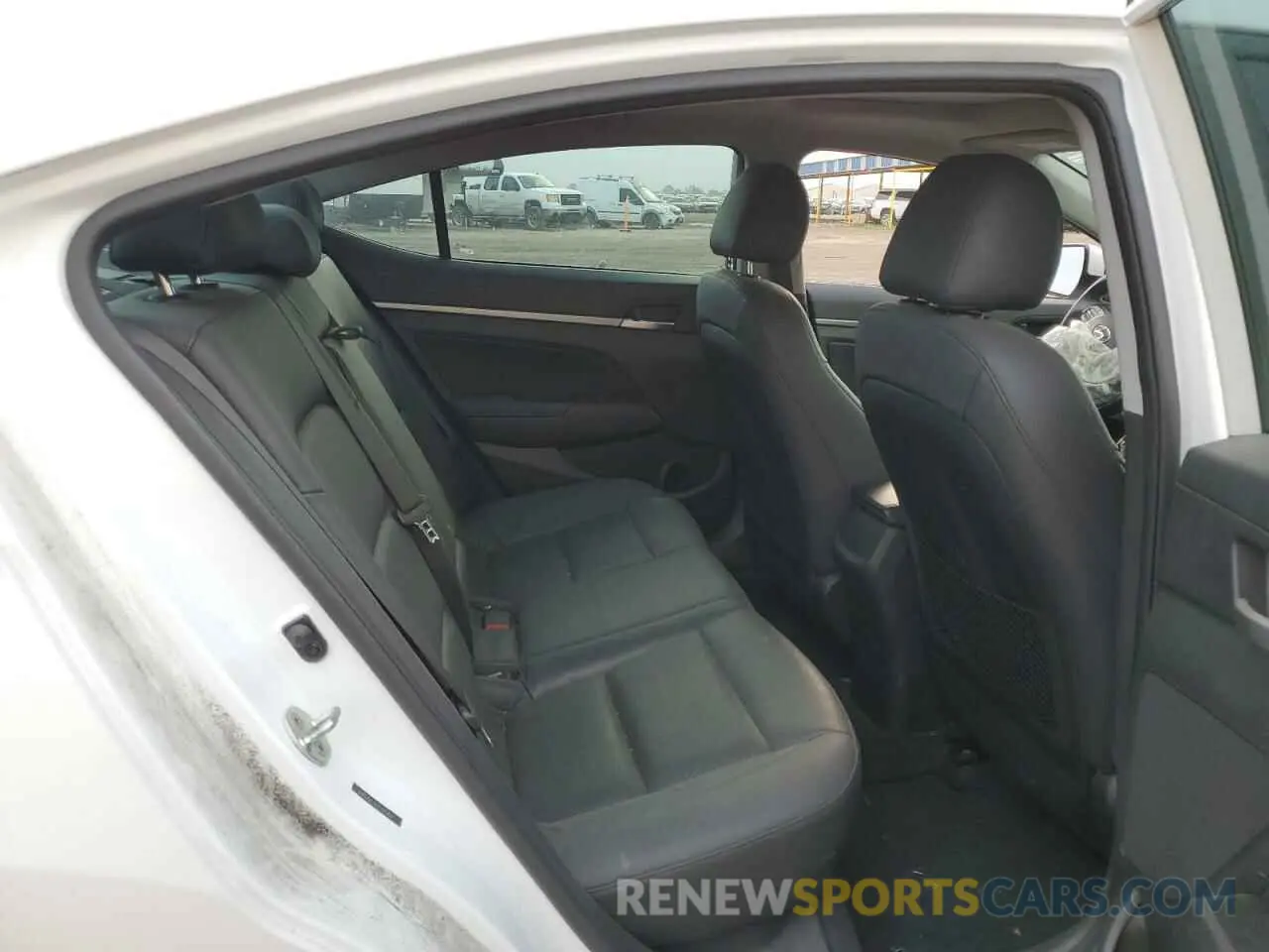 11 Photograph of a damaged car 5NPD84LFXLH573450 HYUNDAI ELANTRA 2020