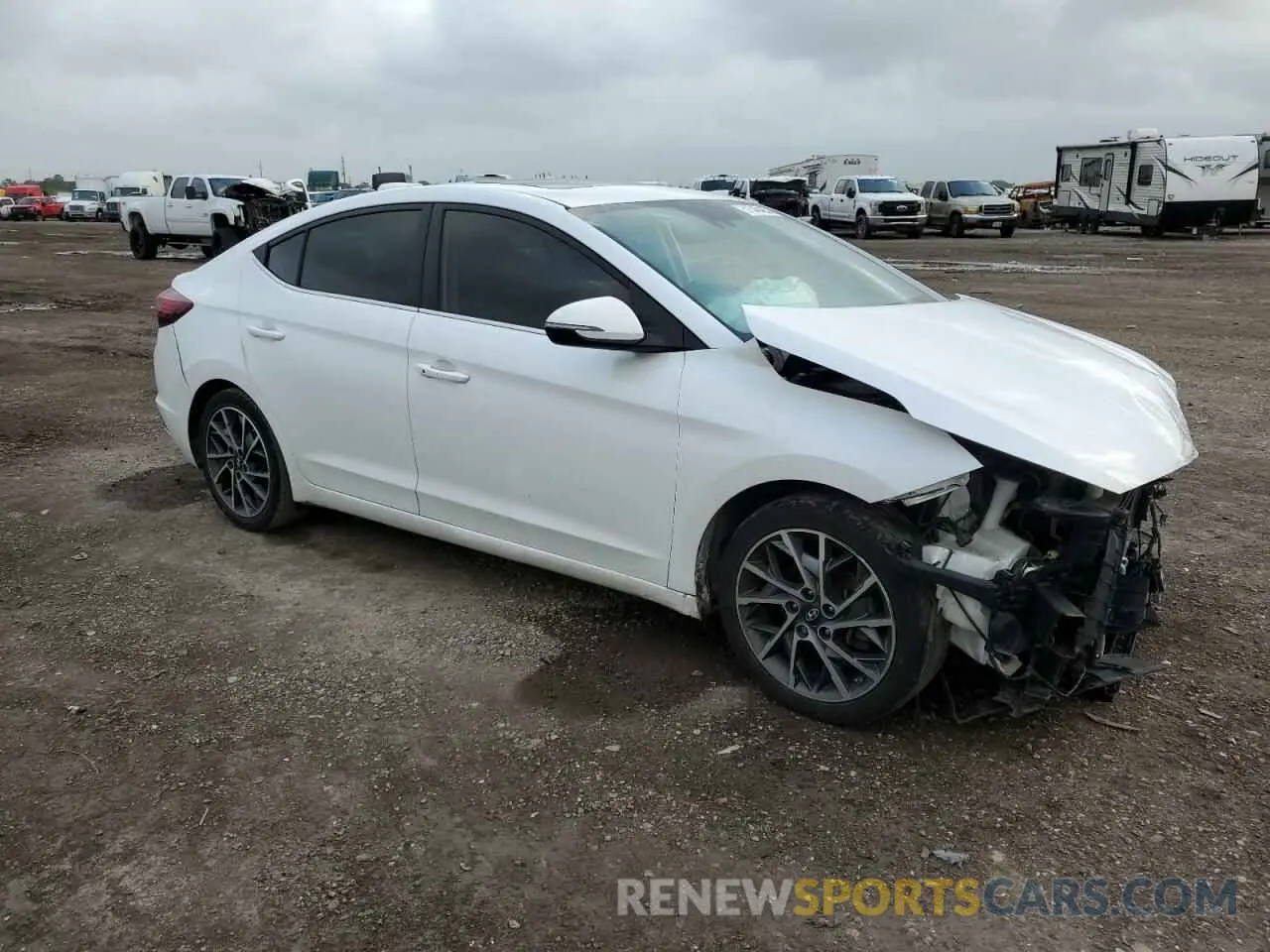 4 Photograph of a damaged car 5NPD84LFXLH573450 HYUNDAI ELANTRA 2020
