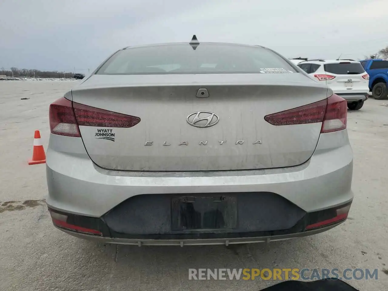 6 Photograph of a damaged car 5NPD84LFXLH576106 HYUNDAI ELANTRA 2020