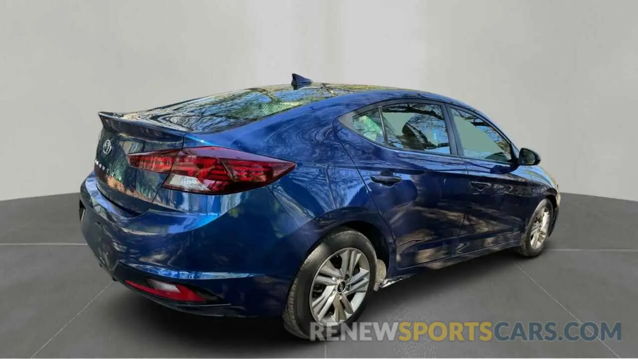 4 Photograph of a damaged car 5NPD84LFXLH577546 HYUNDAI ELANTRA 2020