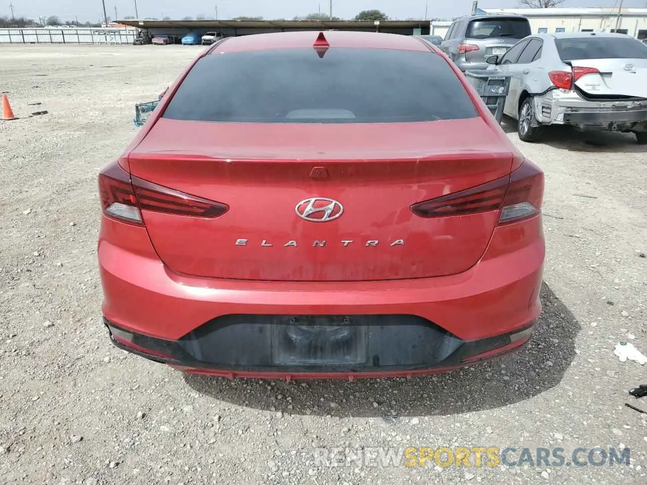 6 Photograph of a damaged car 5NPD84LFXLH581466 HYUNDAI ELANTRA 2020