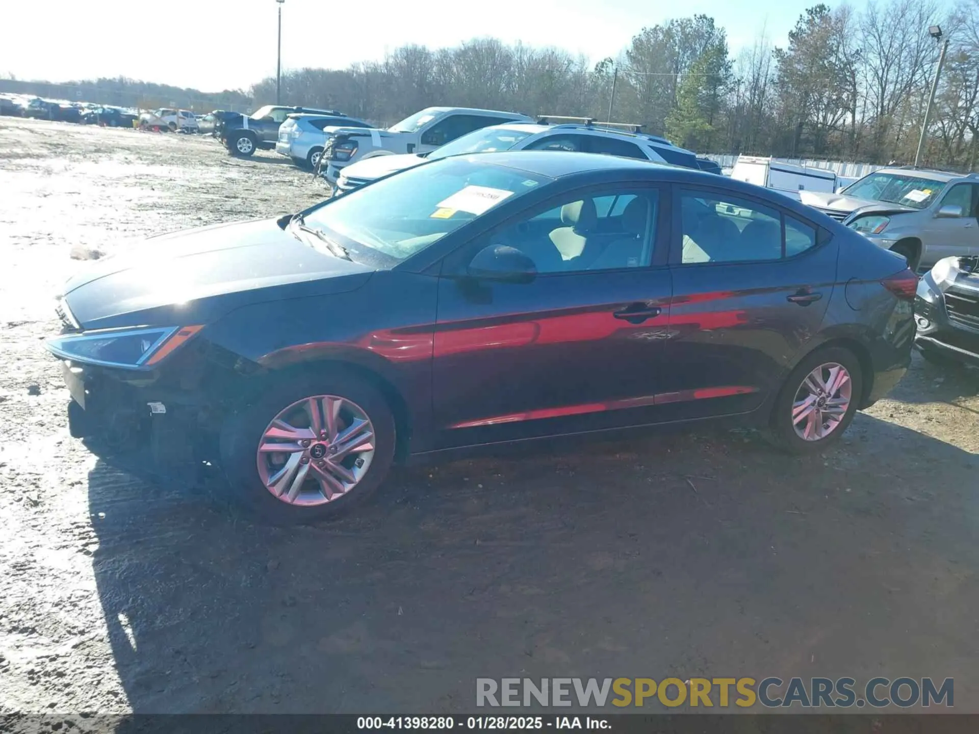 14 Photograph of a damaged car 5NPD84LFXLH582424 HYUNDAI ELANTRA 2020