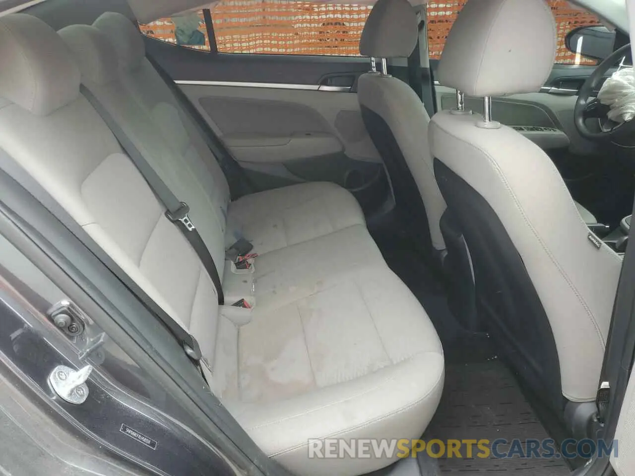 10 Photograph of a damaged car 5NPD84LFXLH583511 HYUNDAI ELANTRA 2020